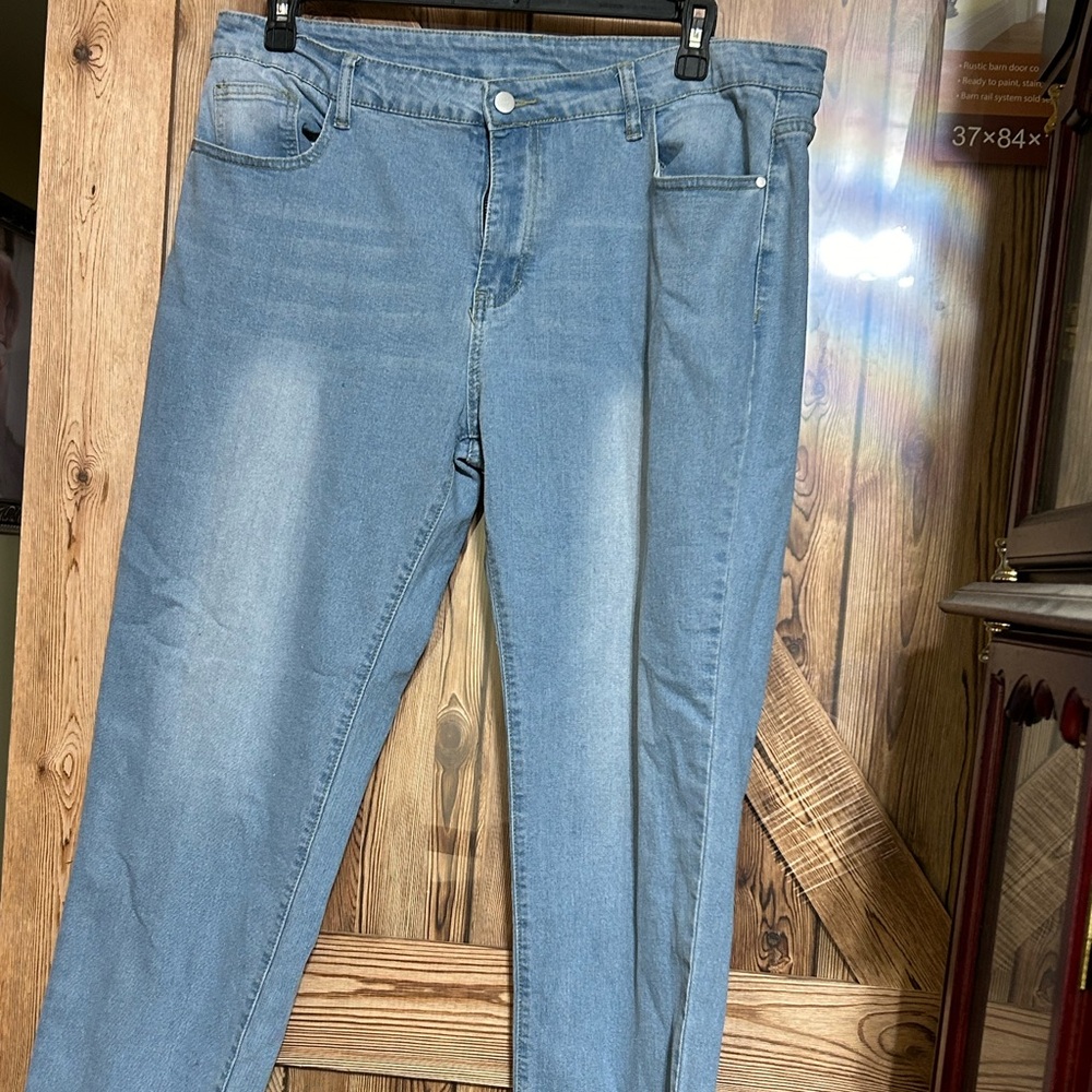 New without tags 2xl jeans fit like a 16